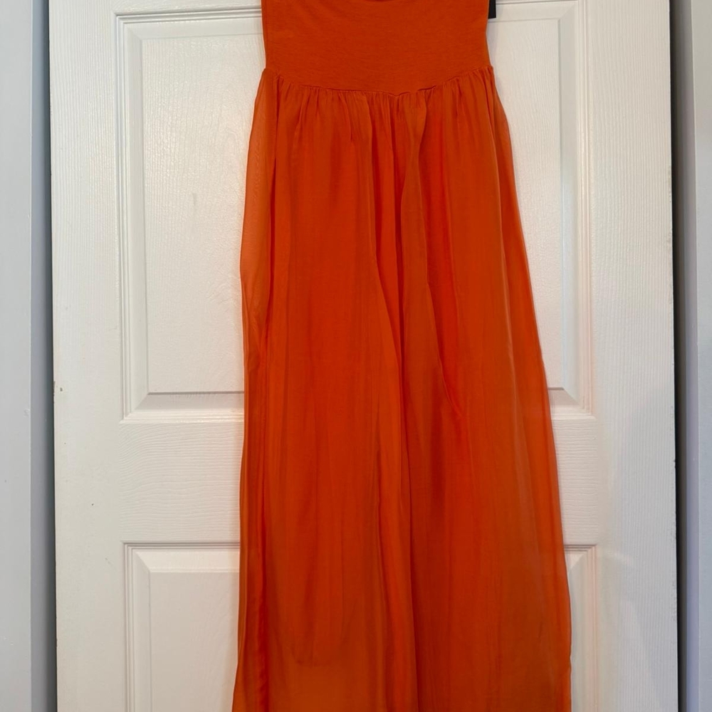 Elegant Italian Made pant blouse set. NWT